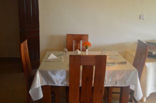 Hostal Jari Inn And Bistro