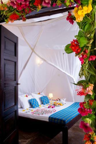 Hotel Kinondo Poa