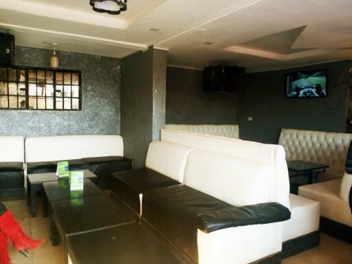 Hotel Mayy Lounge