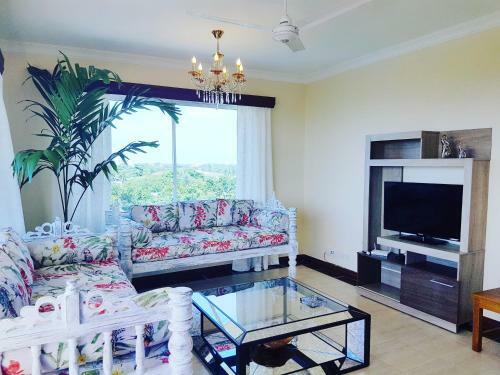 Royal Oceanview 2br B21 Apartment