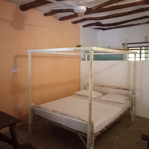Hotel Travellers Inn Resort Malindi