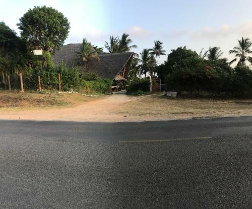 Hotel Travellers Inn Resort Malindi