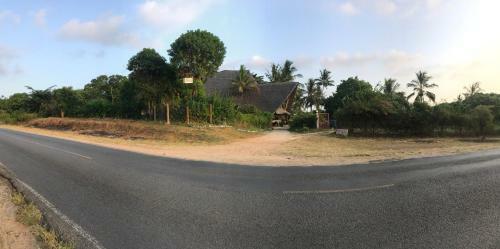 Hotel Travellers Inn Resort Malindi