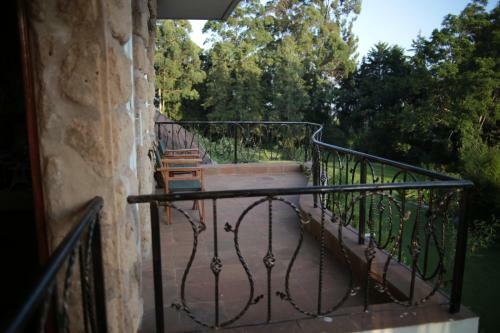 Hostal Zereniti House