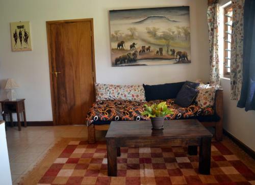 Shimba Hills Green Safari Lodge