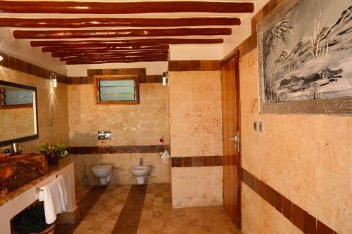Shimba Hills Green Safari Lodge