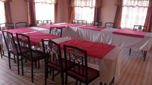 Hostal Enkang Eseriani Guest House