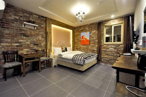 Deagu New York Motel