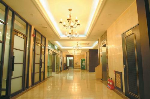 Fourseason Youth Hostel