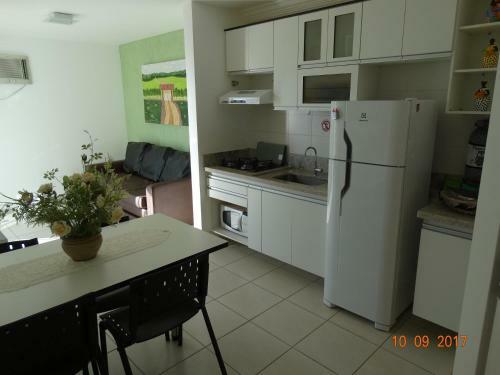 Apartamento Enseada Residence