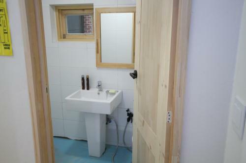 Hostal Time Traveler Relax Hongdae