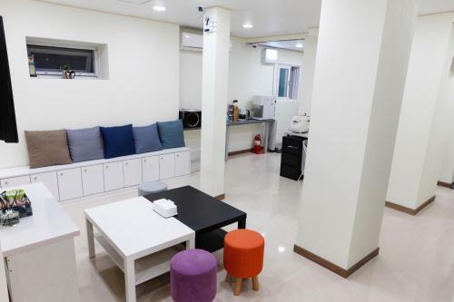 Hostal Namsan Gil House