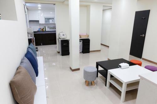Hostal Namsan Gil House