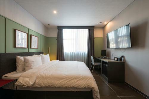 Brown-dot Hotel Guseo