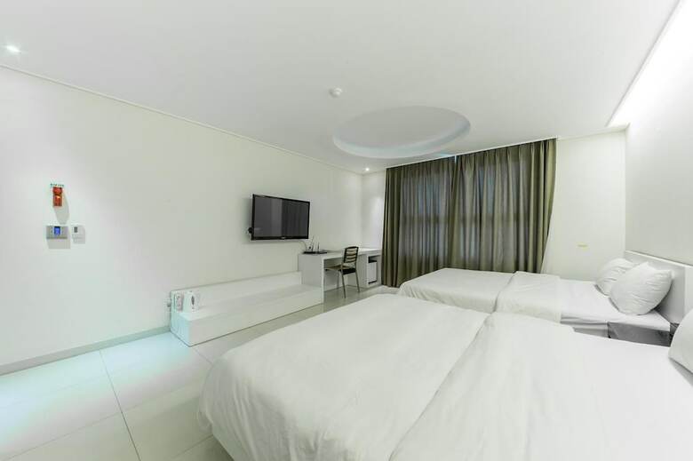 G Tourist Hotel Wolmido