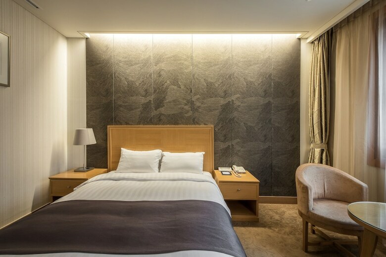 Shangria Beach Tourist Hotel