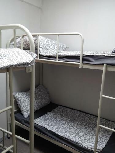Hostal Lvia Guesthouse