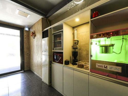Bupyeong Fox Avenue Hotel