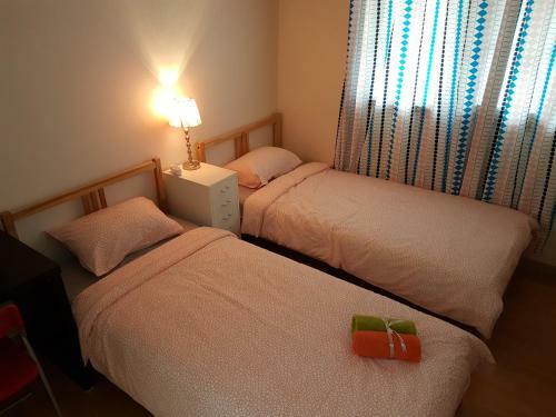 Bed & Breakfast Roommate In Ehwa