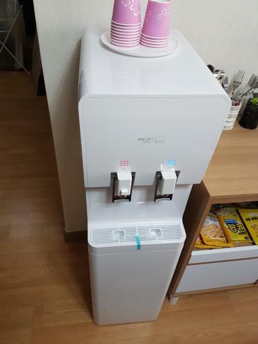 Bed & Breakfast Roommate In Ehwa