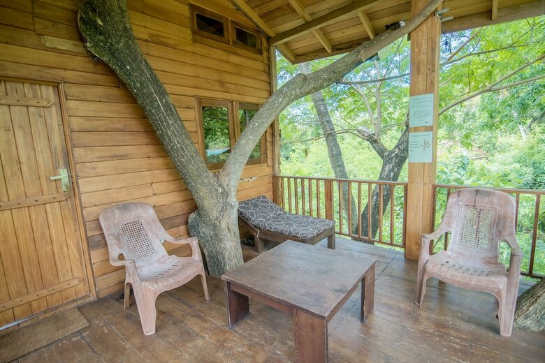 Bed & Breakfast Wilpattu Tree House