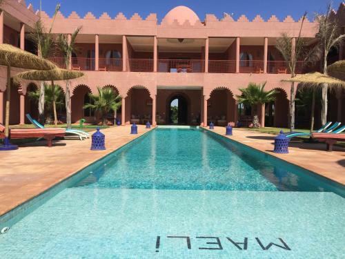 Hostal Dar De Santis