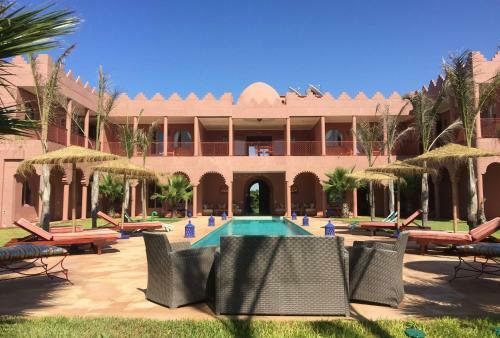 Hostal Dar De Santis