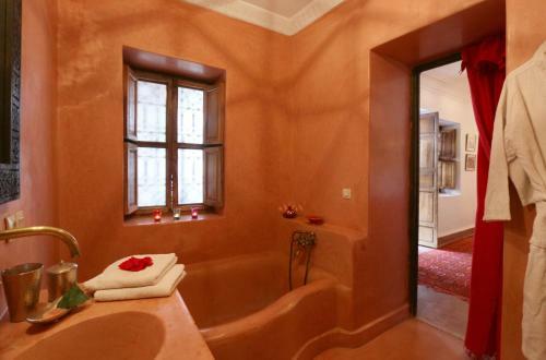 Hostal Riad Al Anouwar