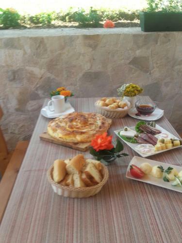 Hostal Rafting Camp Green Tara
