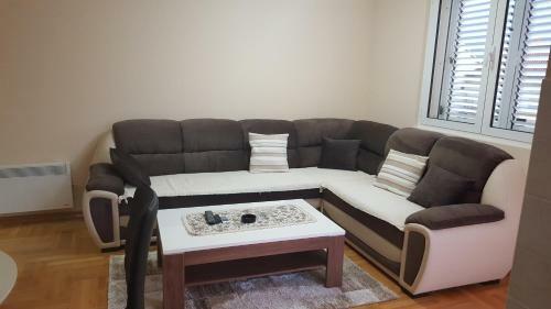 Nikolina Apartments
