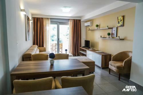 Aparthotel Hotel Mediterraneo Liman