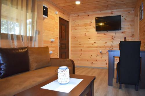 Saranda Beach Bungalow
