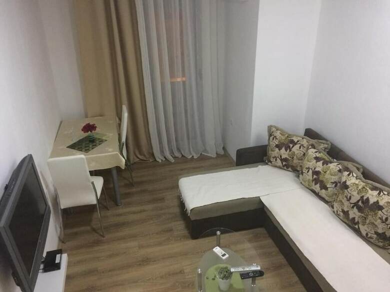 La Porta Apartments