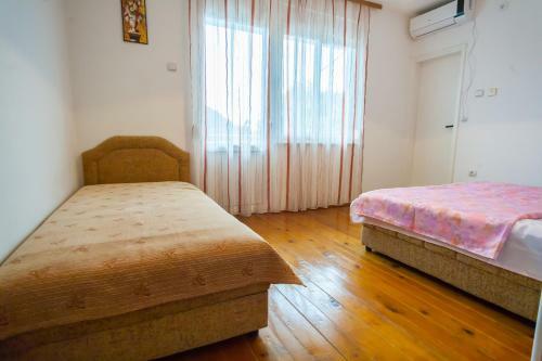 Hostal Rooms Molabeciri
