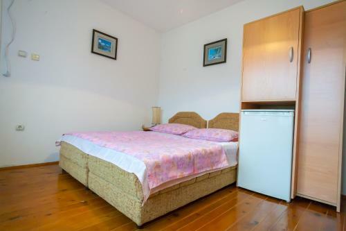 Hostal Rooms Molabeciri
