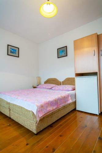 Hostal Rooms Molabeciri