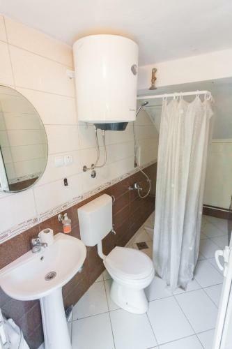 Hostal Rooms Molabeciri