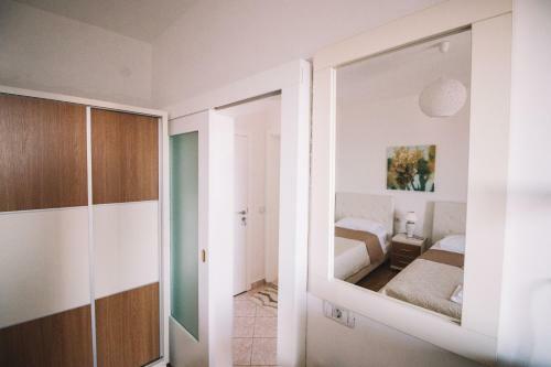 Apartments Hollaj