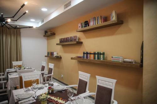 Hotel Serdar
