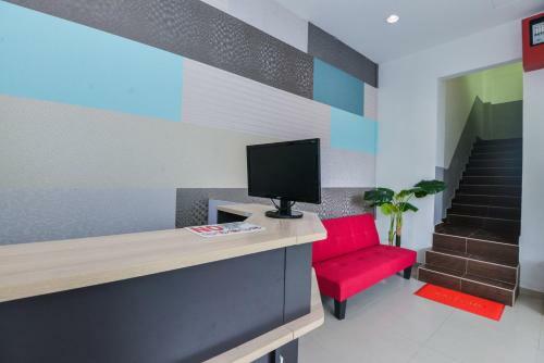 Alpha Hotel