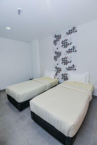 Alpha Hotel