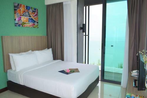 D'wharf Hotel & Serviced Residence