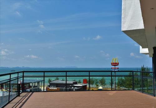 D'wharf Hotel & Serviced Residence