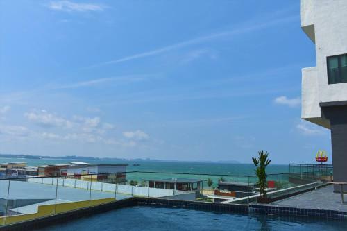 D'wharf Hotel & Serviced Residence