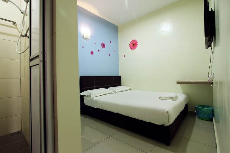 Posada Max Inn Hotel
