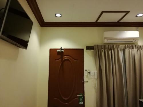 Hotel Al Safina Kijal Beach Resort