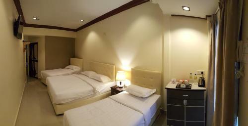 Hotel Al Safina Kijal Beach Resort