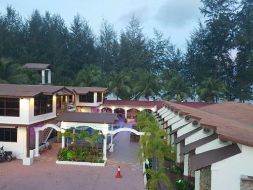 Hotel Al Safina Kijal Beach Resort