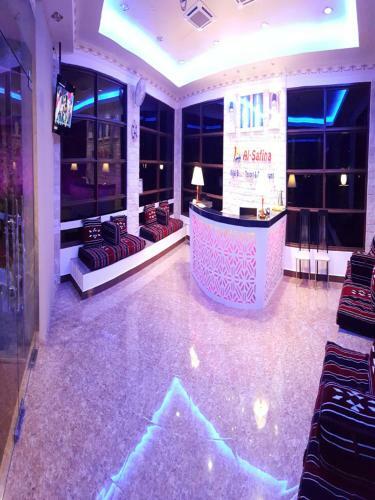 Hotel Al Safina Kijal Beach Resort