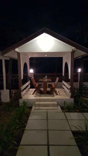 Hotel Al Safina Kijal Beach Resort